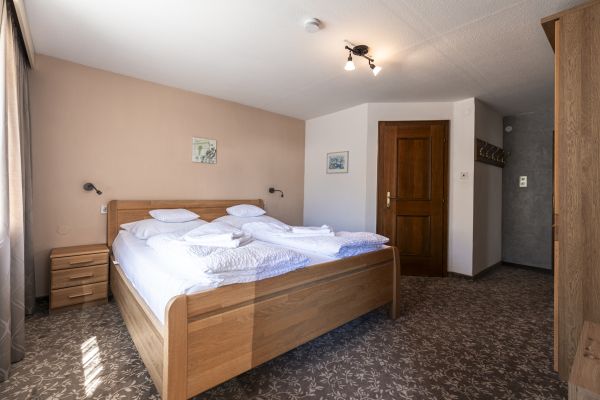 Ruhiges Schlafzimmer für erholsame Nächte